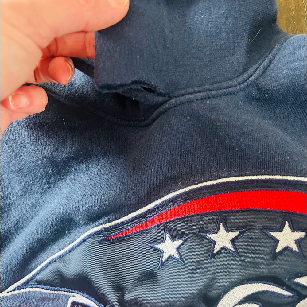 Youth New England Patriots Hoodie Size Medium - Picture 3 of 4